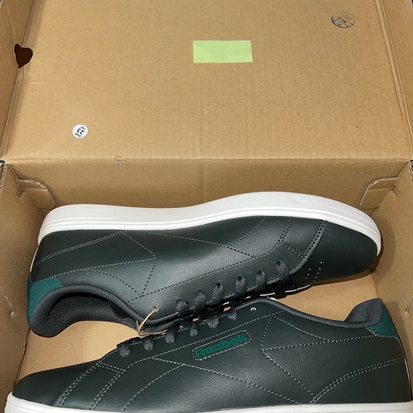 🔥 NEW IN BOX! Reebok Court CLN Sneakers (Men’s 9.5) 🔥 - Picture 10 of 10